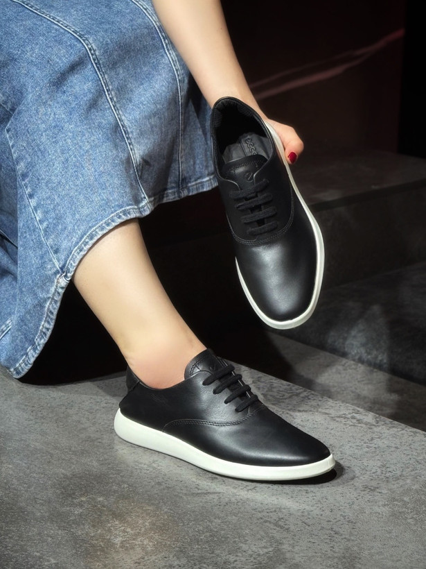 کفش زنانه کژوالMinimalist Women's Sneaker کد 20625351052