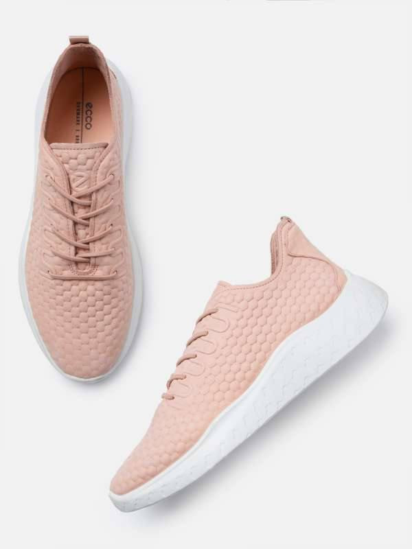 کتونی زنانه اکو ECCO THERAP W SNEAKER NUB کدمحصول82525302658