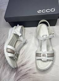 صندل زنانه اکو ecco finola sandal کد 27041360017