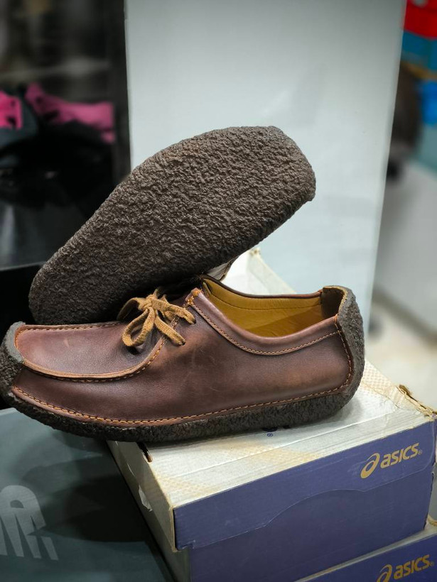 کفش چرم مردانه کلارک ناتالی مدل Clarks Originals Natalie Men's Brown Leather کد 26109038