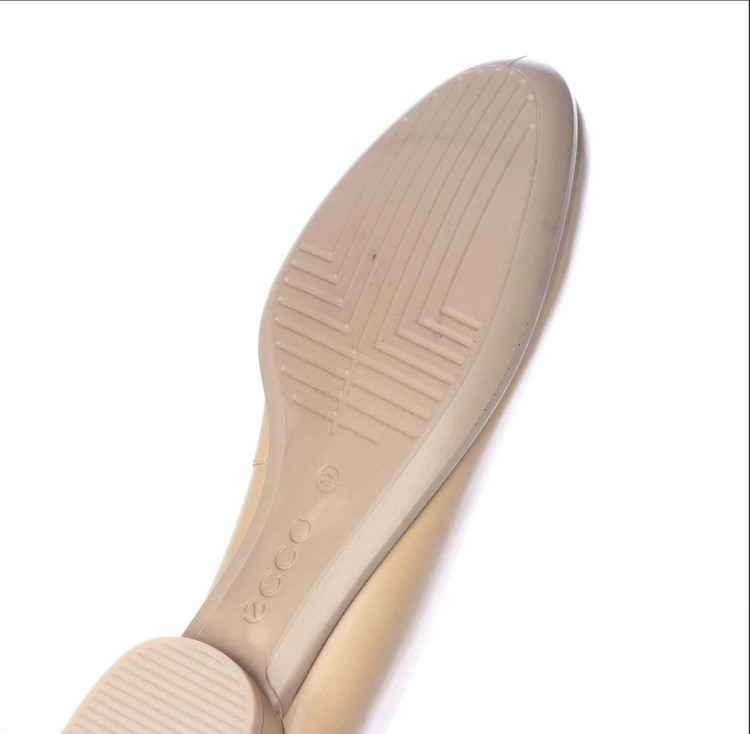 کفش بدون پاشنه زنانه Ecco Anine Ballerina 35– کد 20800301310