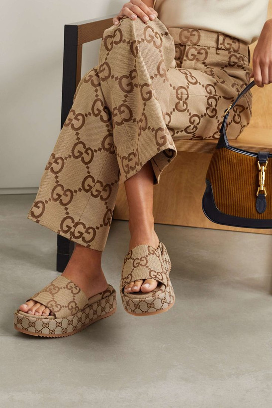 صندل زنانه گووچی ایتالیا Gucci Womens Angelina Maxi GG Platform Slide Sandals- Beige Canvas- کد145542741742